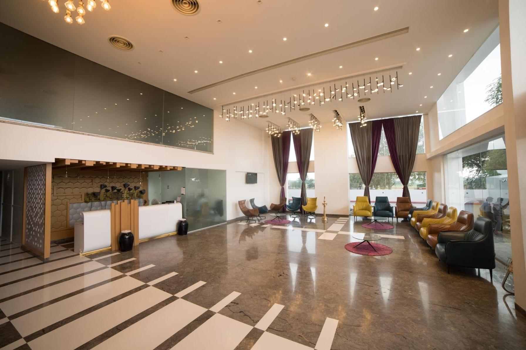 Hotel Visakka Palani Eksteriør bilde
