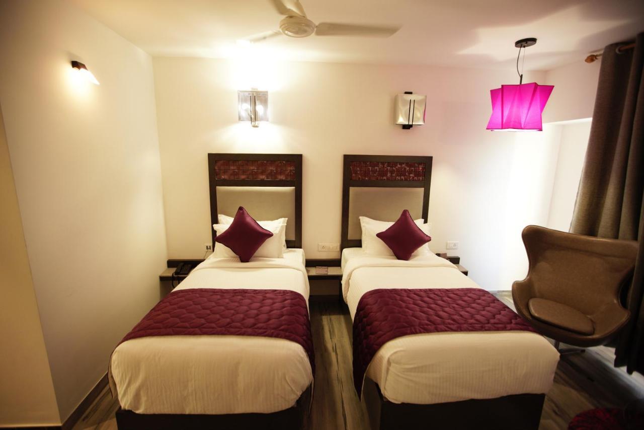 Hotel Visakka Palani Eksteriør bilde